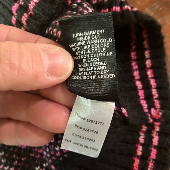 Torrid Heart Print Cardigan Sweater Black Size 5X Drop Shoulder Button Front - Picture 13 of 13